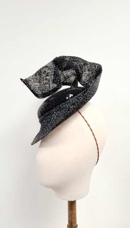 Black Swirl Fascinator