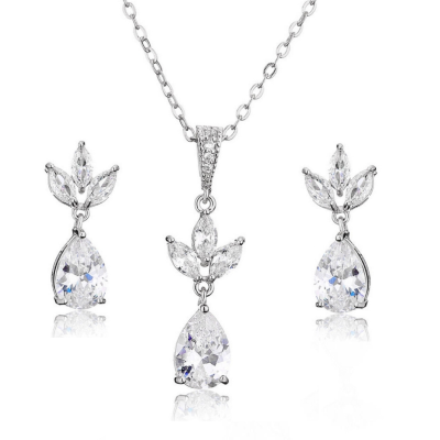 Chic Elegance Necklace Set